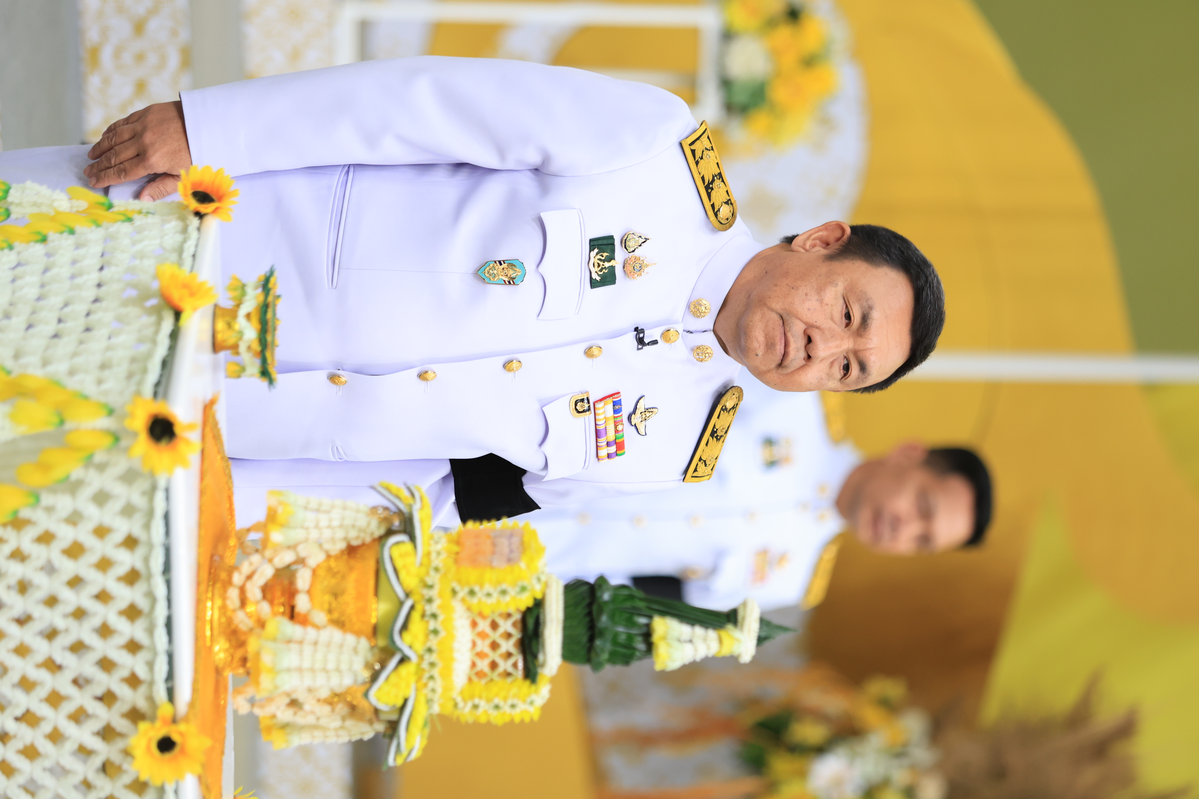 title - คณะผู้บริหาร ส.ป.ก. บันทึกเทปถวายพระพรชัยมงคล เนื่องในโอกาสมหามงคลเฉลิมพระชนมพรรษา 74 พรรษา พระบาทสมเด็จพระปรเมนทรรามาธิบดีศรีสินทร มหาวชิราลงกรณ พระวชิรเกล้าเจ้าอยู่หัว